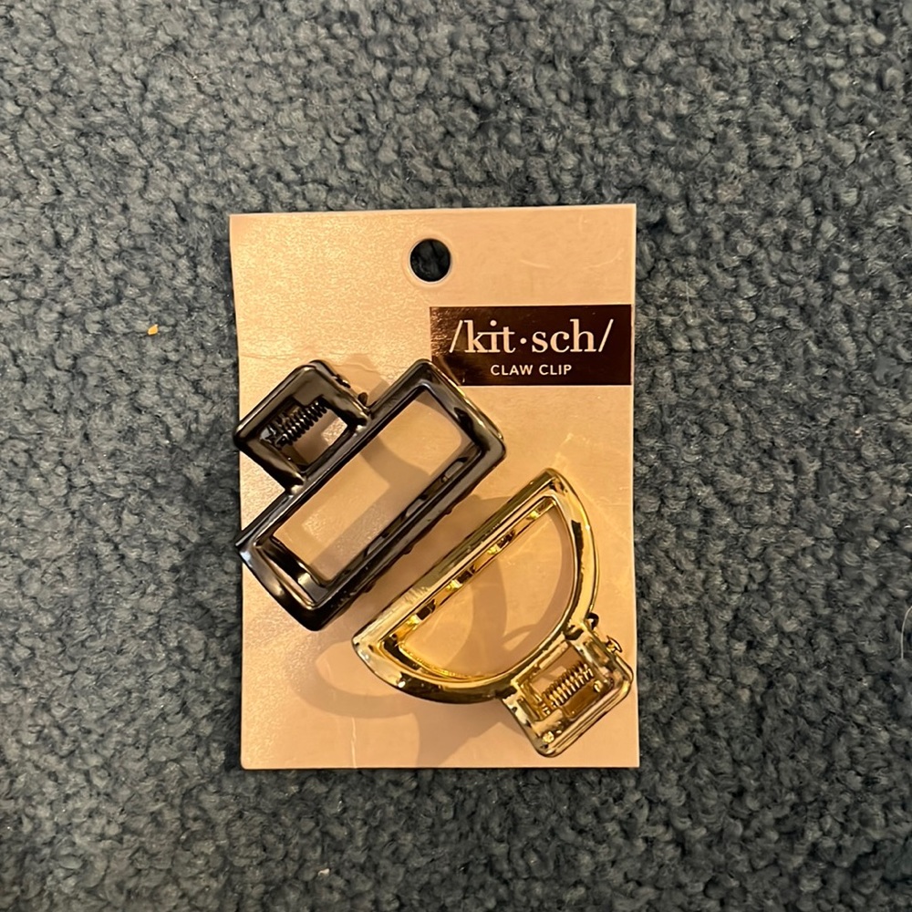 Gold and black metal claw clip